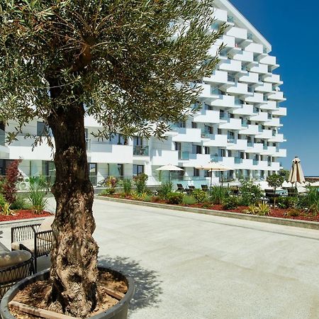 Golden Infinity Apartment Năvodari Екстериор снимка